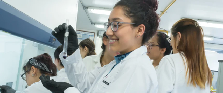 laboratrio.clase_.quimica.utadeo.1.jpg